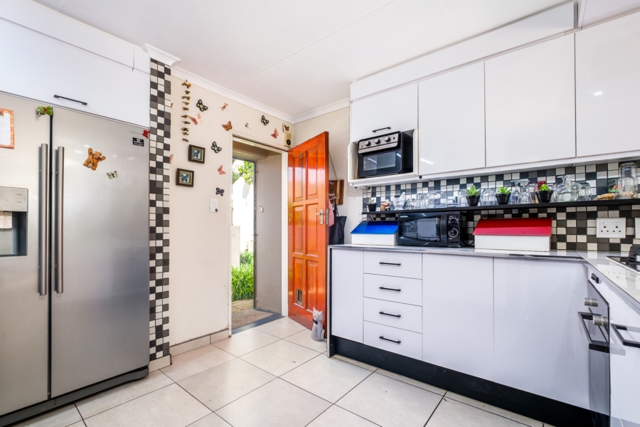 3 Bedroom Property for Sale in Northwold Gauteng
