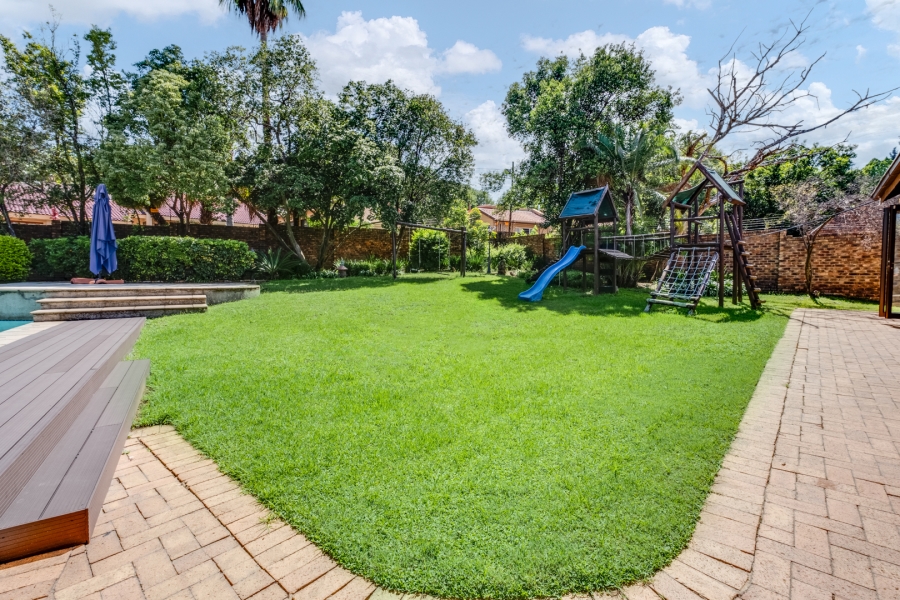 4 Bedroom Property for Sale in Sunninghill Gauteng