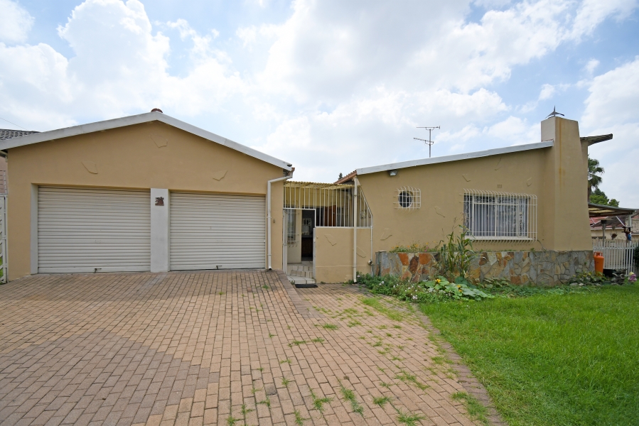 3 Bedroom Property for Sale in Glenhazel Gauteng