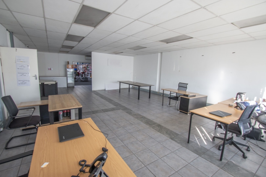 To Let commercial Property for Rent in Spartan Gauteng