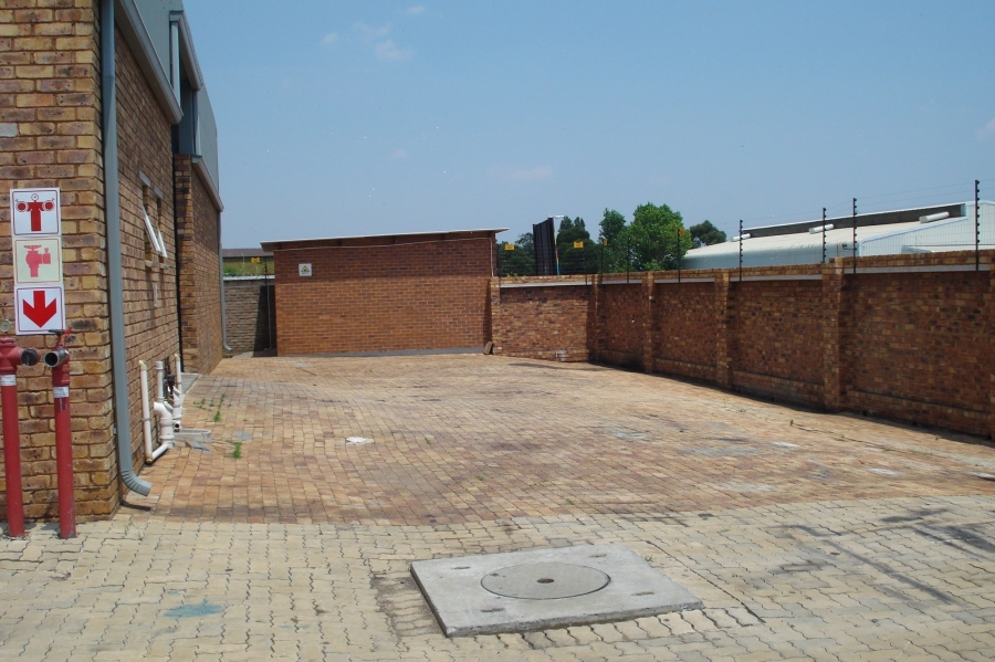 To Let commercial Property for Rent in Dunswart Gauteng