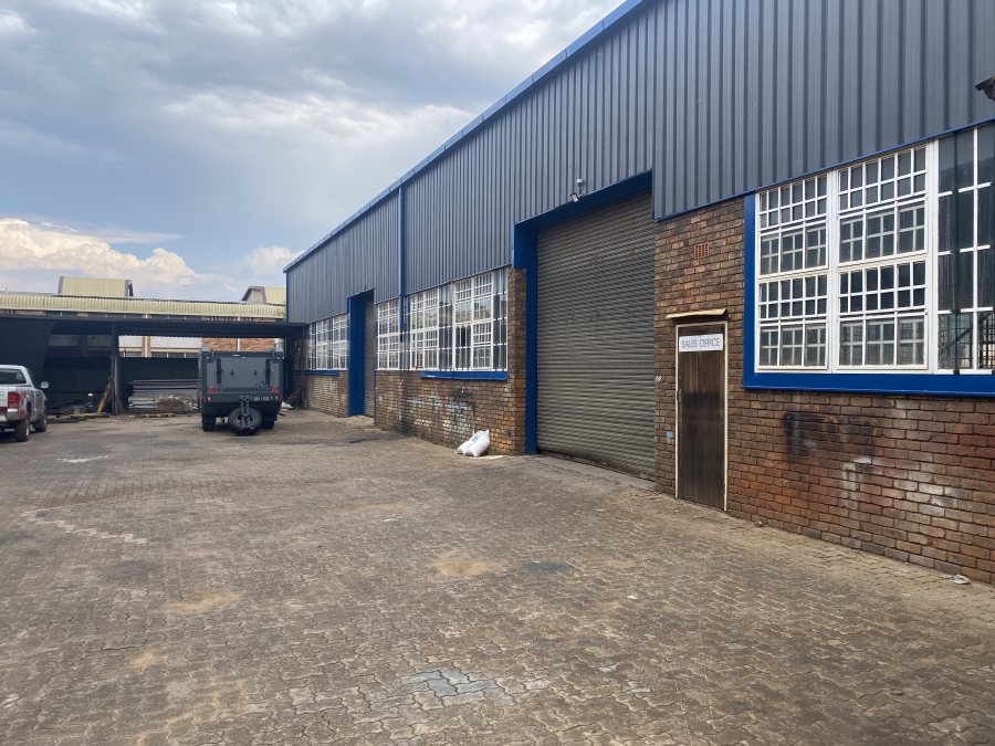 Commercial Property for Sale in Clayville Gauteng