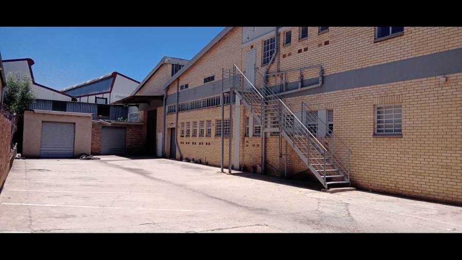 To Let commercial Property for Rent in Benrose Gauteng