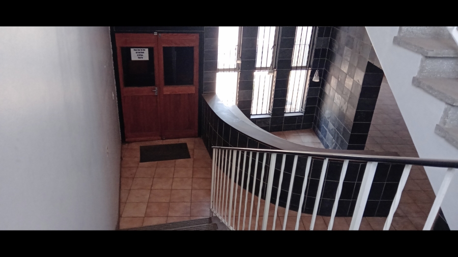 To Let commercial Property for Rent in Benrose Gauteng