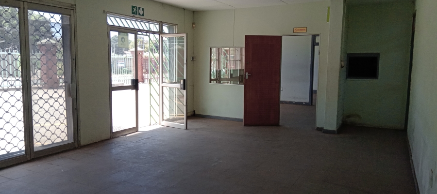 To Let commercial Property for Rent in Benrose Gauteng