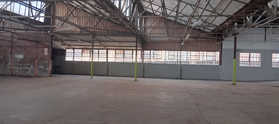 To Let commercial Property for Rent in Benrose Gauteng