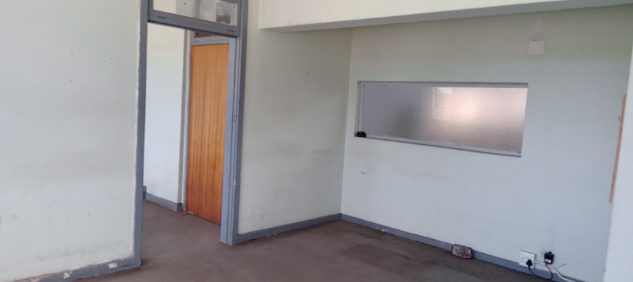 To Let commercial Property for Rent in Benrose Gauteng