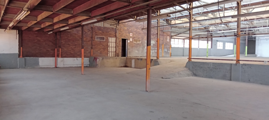 To Let commercial Property for Rent in Benrose Gauteng