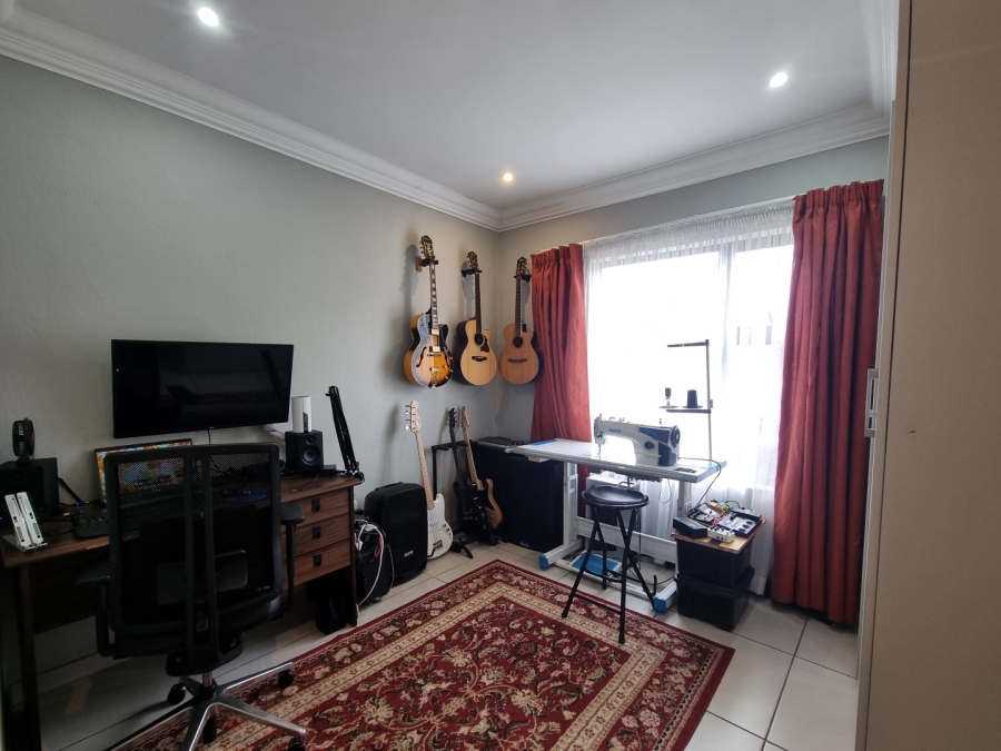 3 Bedroom Property for Sale in Ferndale Gauteng