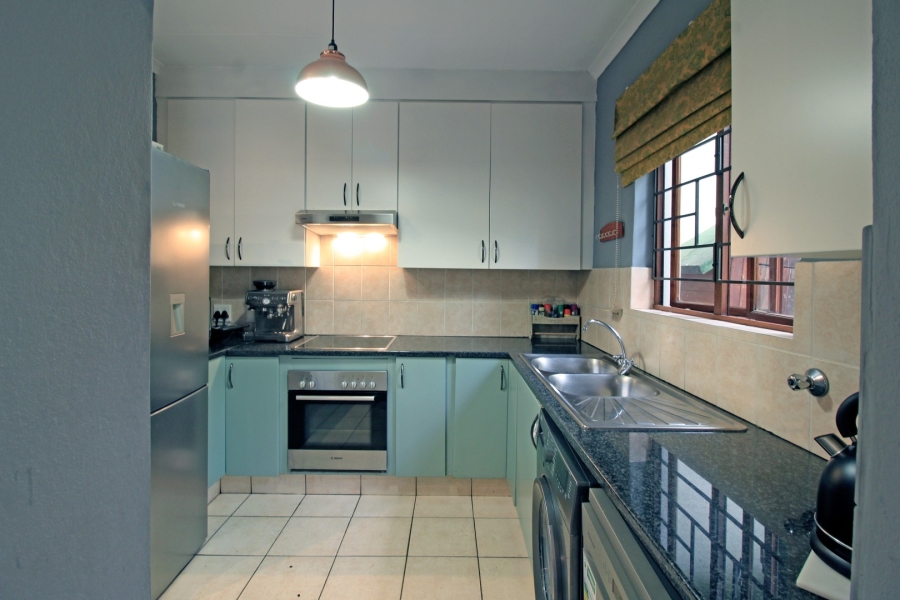 To Let 2 Bedroom Property for Rent in Paulshof Gauteng