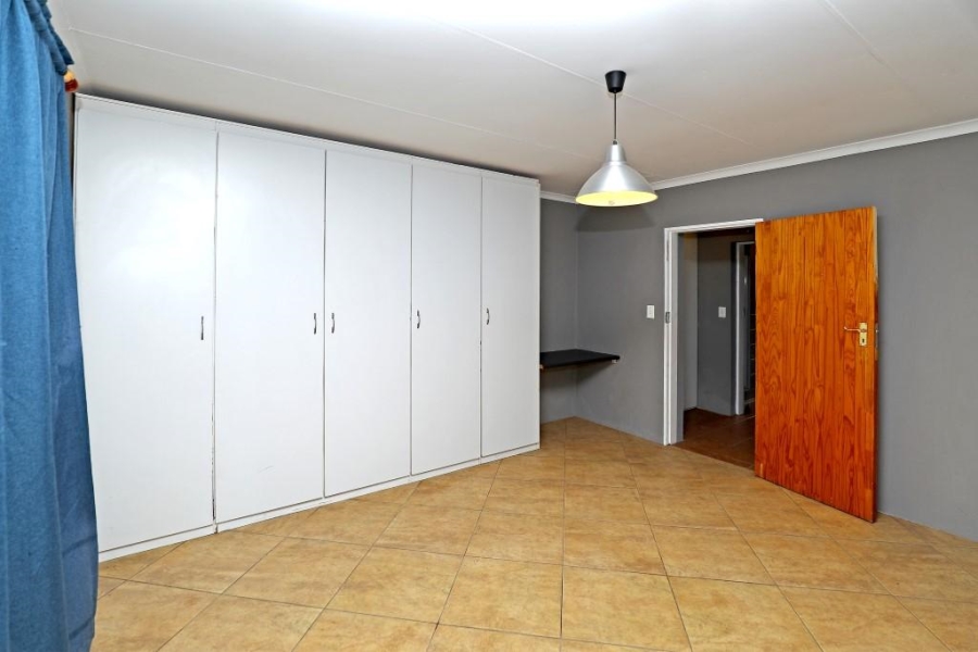 3 Bedroom Property for Sale in Moret Gauteng