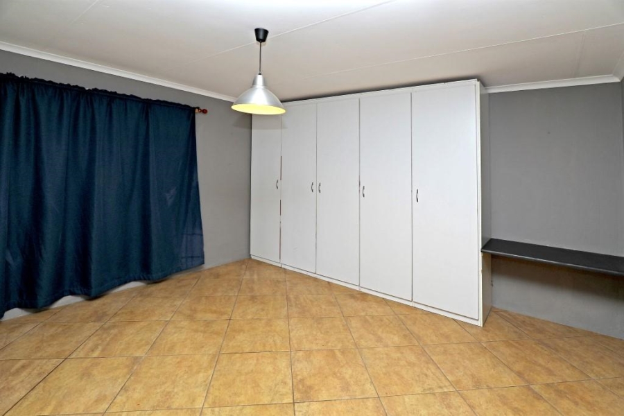 3 Bedroom Property for Sale in Moret Gauteng