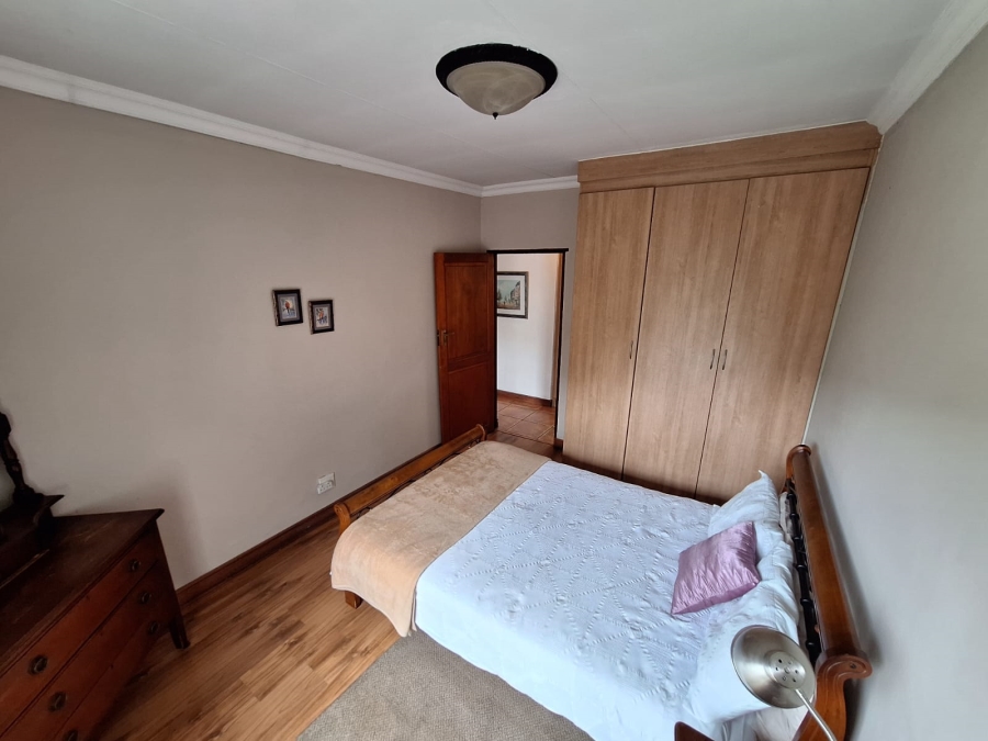 4 Bedroom Property for Sale in Eldoraigne Gauteng