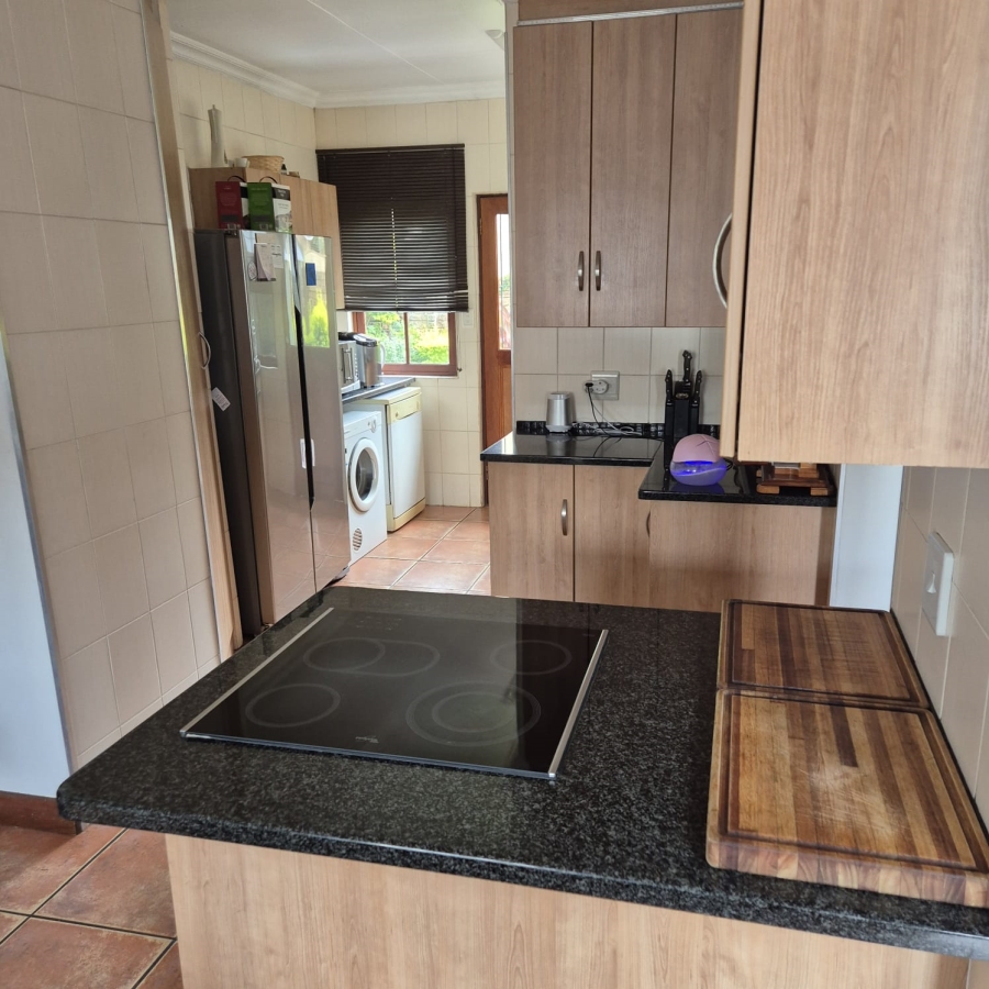 4 Bedroom Property for Sale in Eldoraigne Gauteng