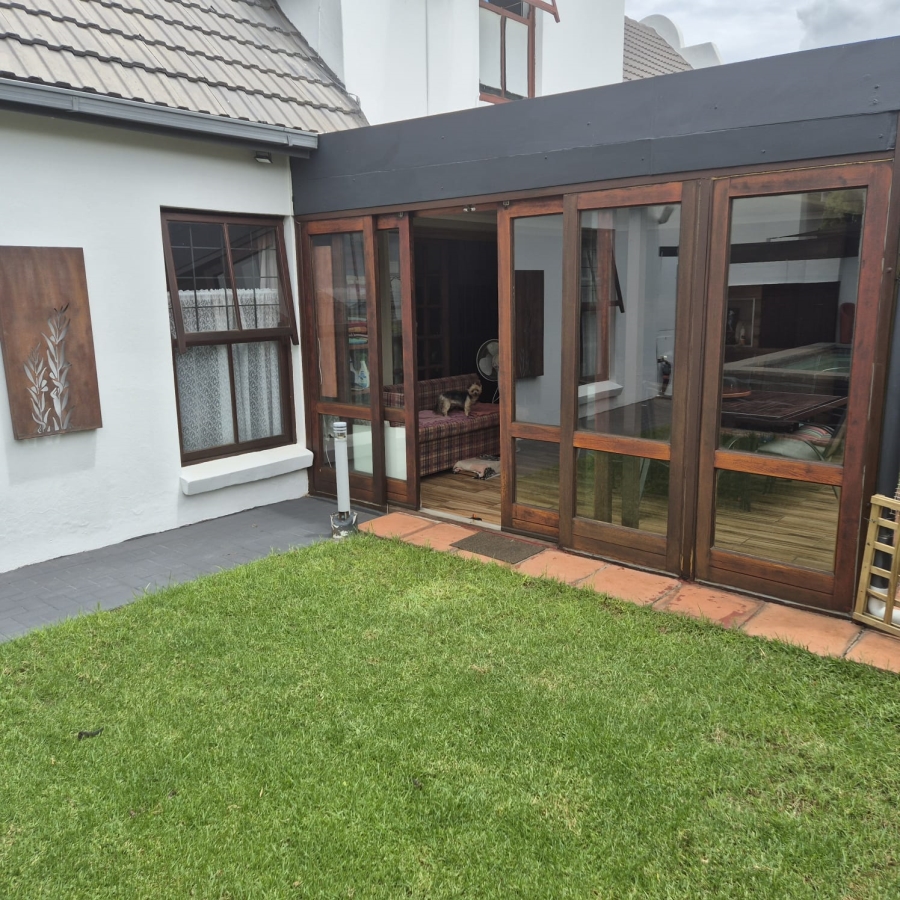 4 Bedroom Property for Sale in Eldoraigne Gauteng