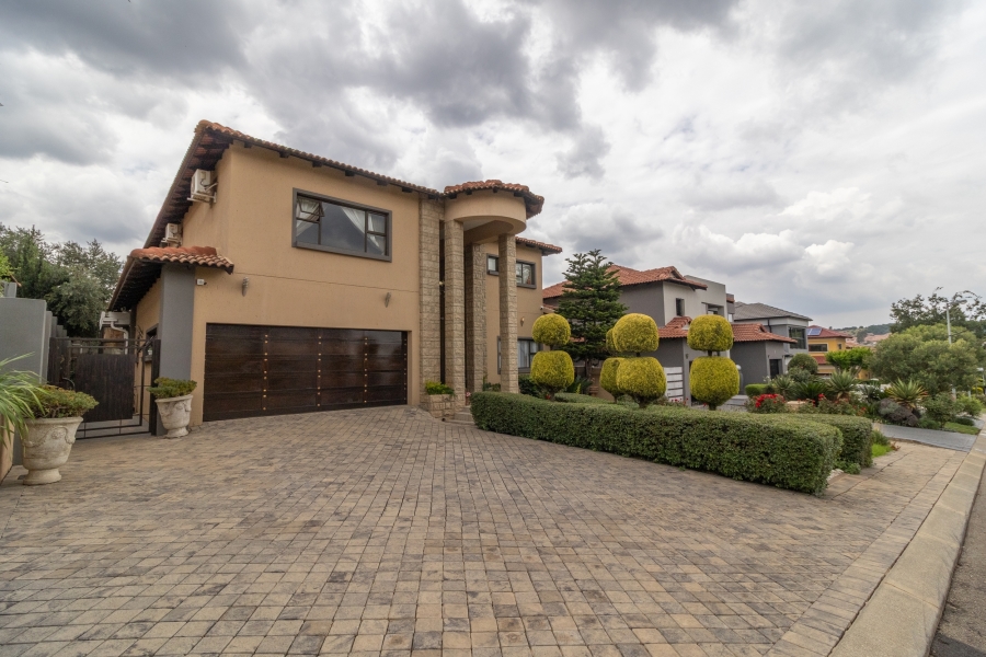 4 Bedroom Property for Sale in Aspen Hills Gauteng