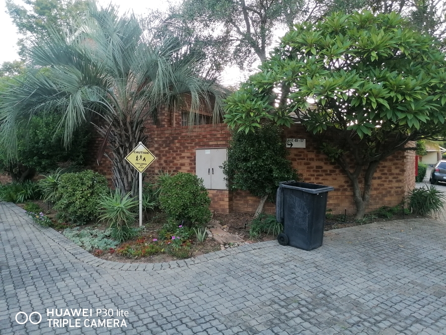 To Let 2 Bedroom Property for Rent in Equestria Gauteng