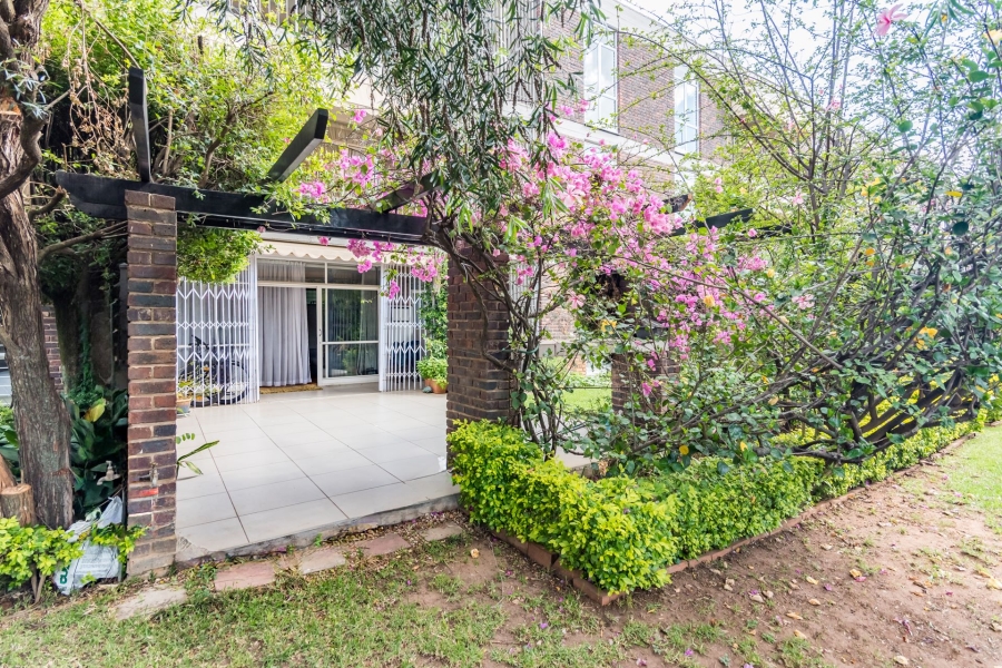 3 Bedroom Property for Sale in Sunset Acres Gauteng