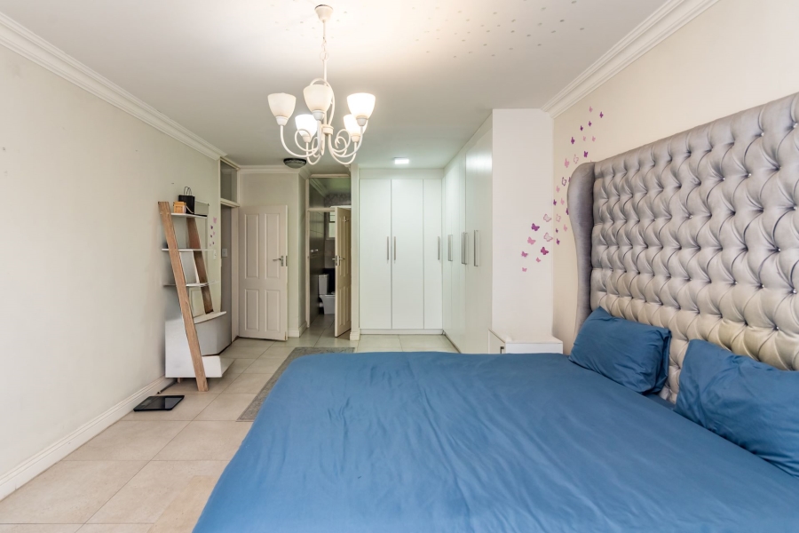 3 Bedroom Property for Sale in Sunset Acres Gauteng