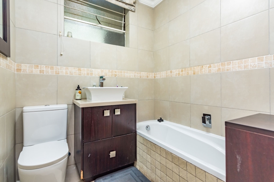 3 Bedroom Property for Sale in Sunset Acres Gauteng