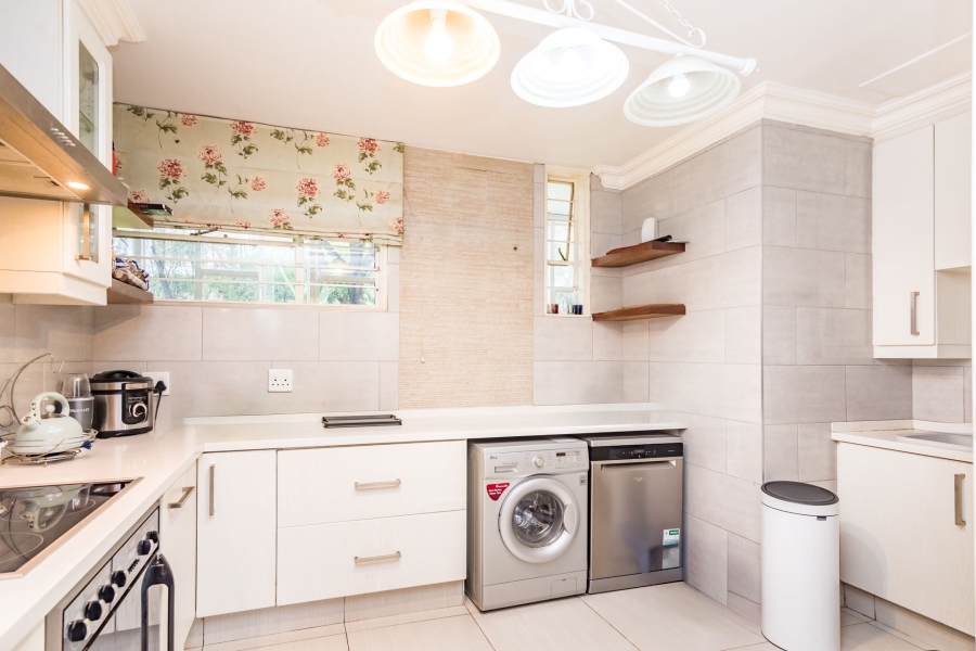 3 Bedroom Property for Sale in Sunset Acres Gauteng