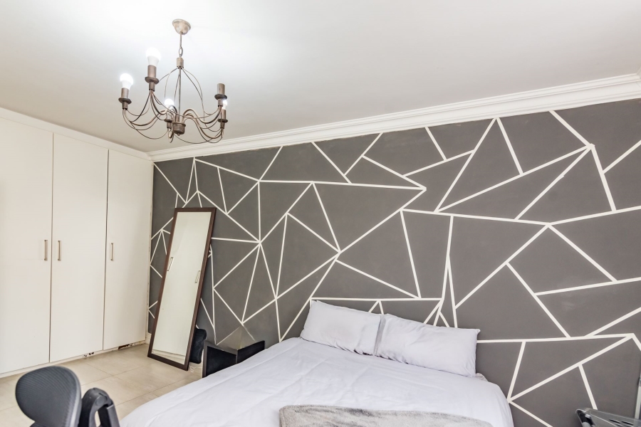 3 Bedroom Property for Sale in Sunset Acres Gauteng