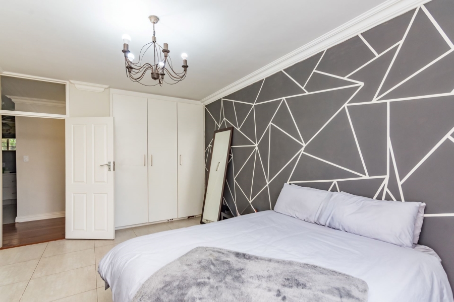 3 Bedroom Property for Sale in Sunset Acres Gauteng