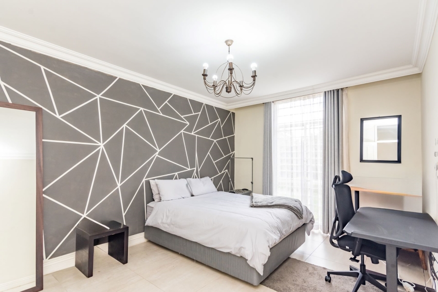 3 Bedroom Property for Sale in Sunset Acres Gauteng