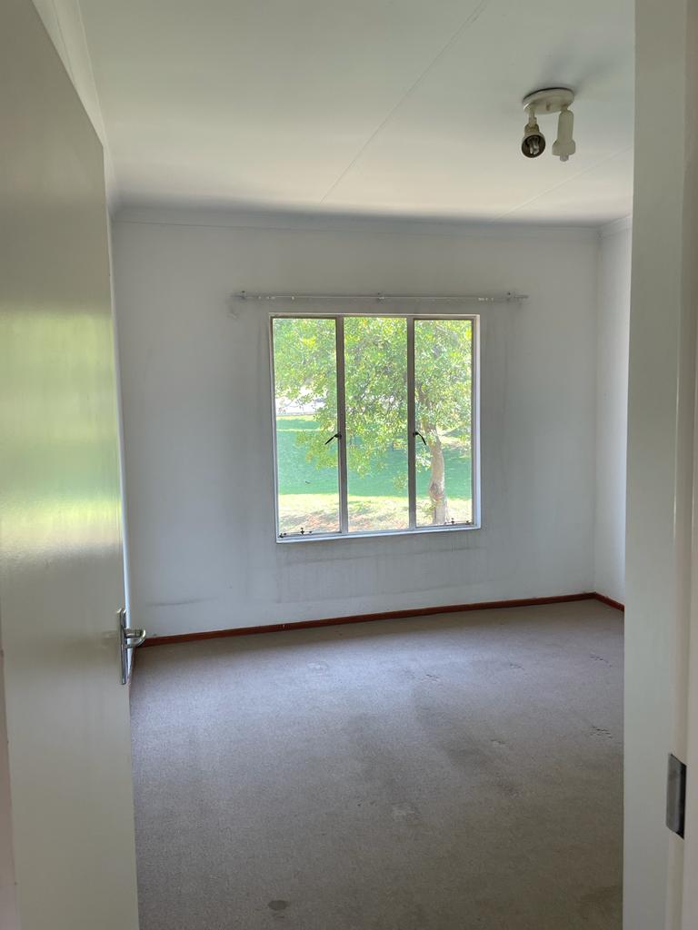 To Let 1 Bedroom Property for Rent in Rembrandt Park Gauteng