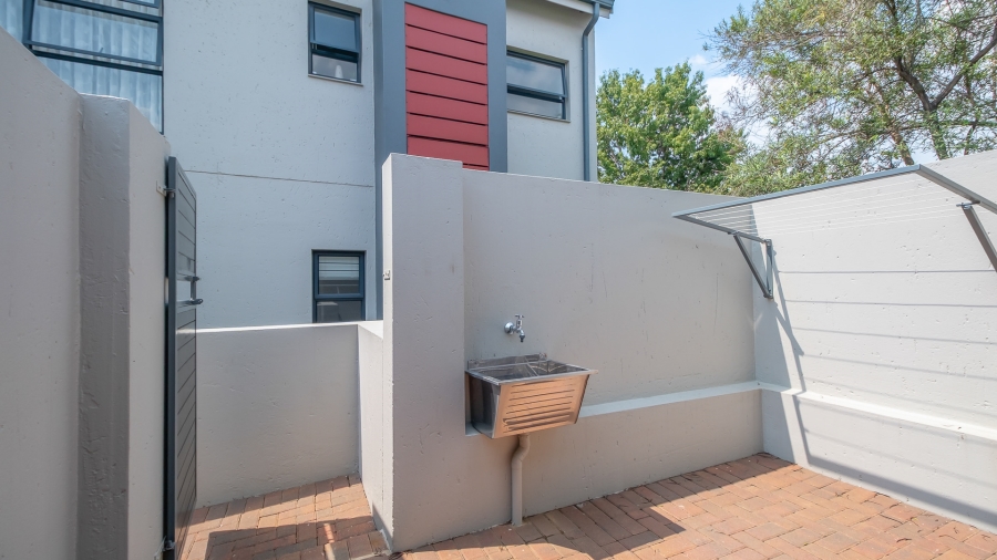 To Let 3 Bedroom Property for Rent in Paulshof Gauteng