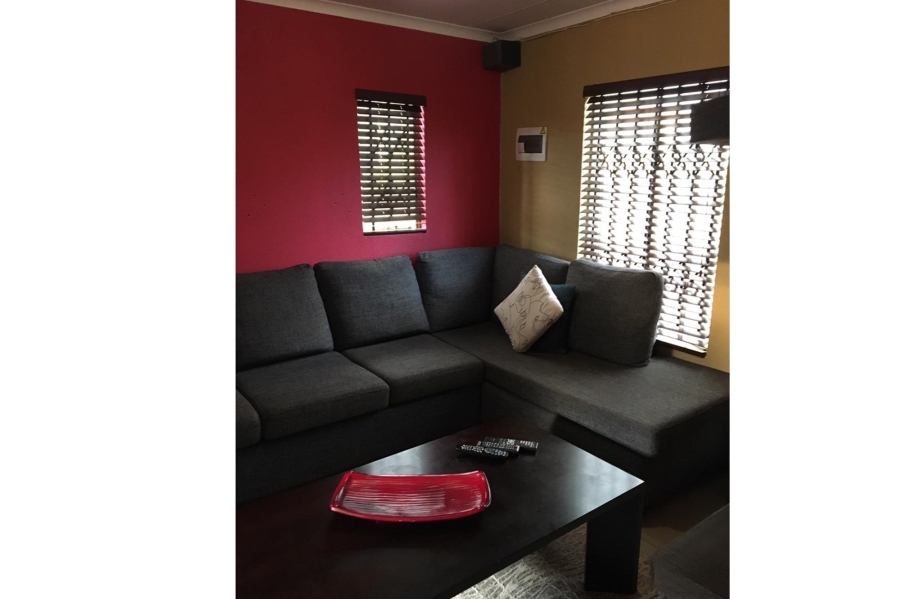 To Let 3 Bedroom Property for Rent in Glenway Estate Gauteng