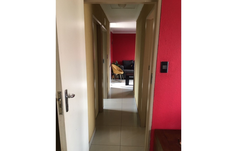 To Let 3 Bedroom Property for Rent in Glenway Estate Gauteng