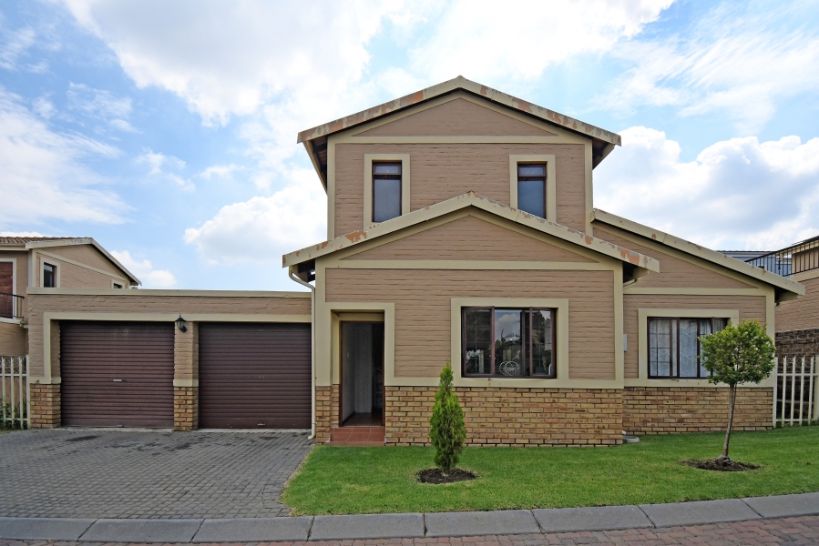 3 Bedroom Property for Sale in Carlswald Gauteng