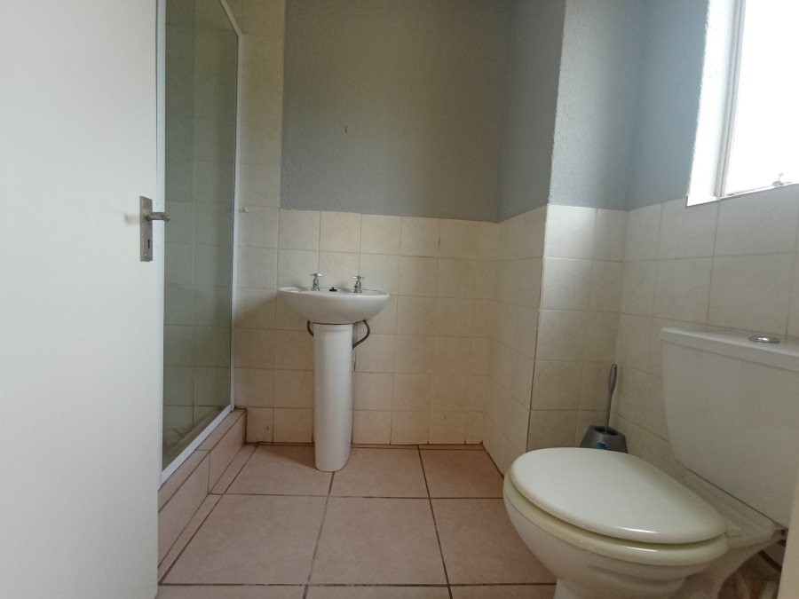 2 Bedroom Property for Sale in Ruimsig Gauteng