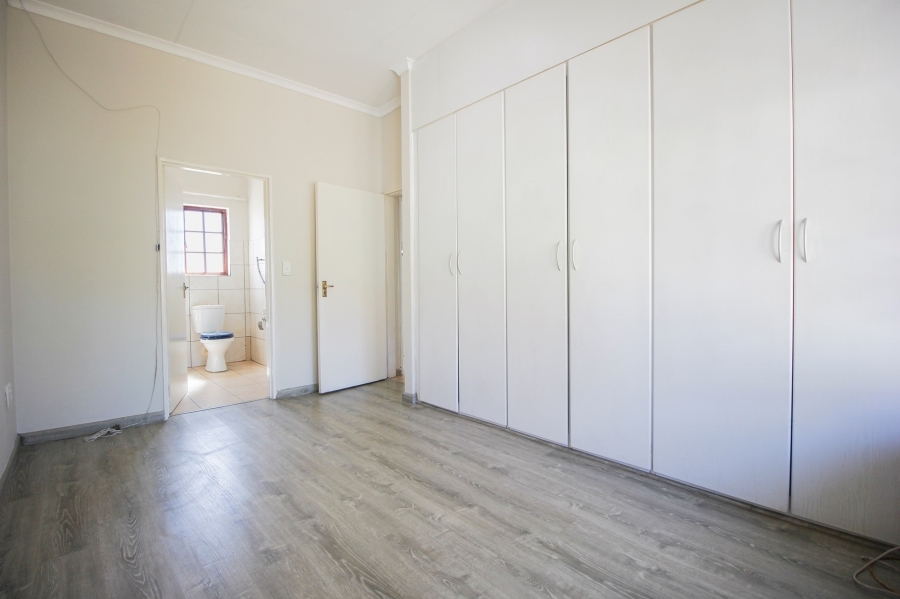 3 Bedroom Property for Sale in Broadacres Gauteng