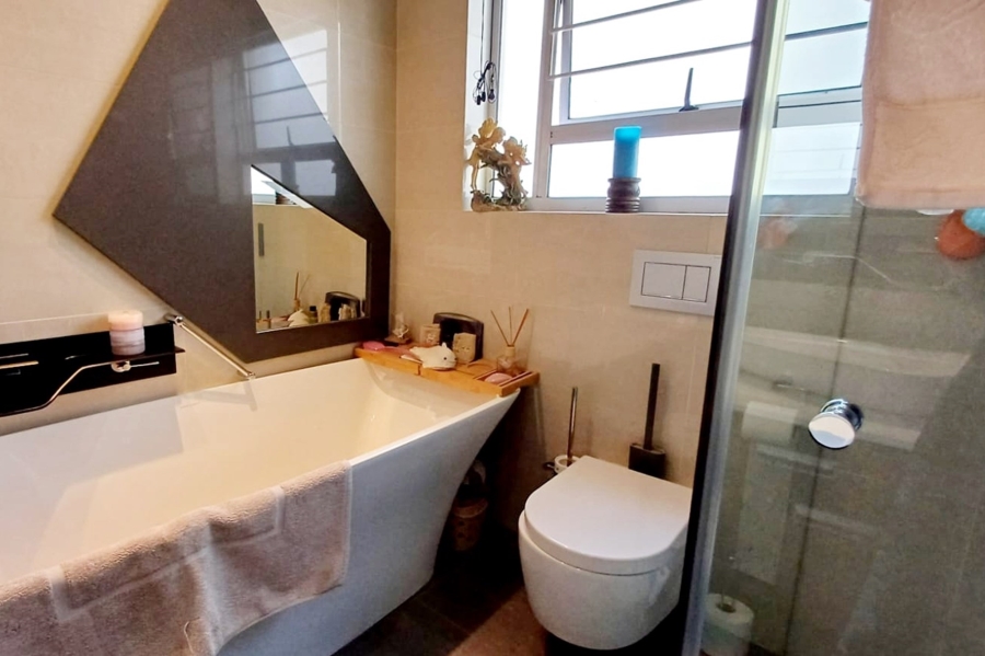 2 Bedroom Property for Sale in St Andrews Gauteng