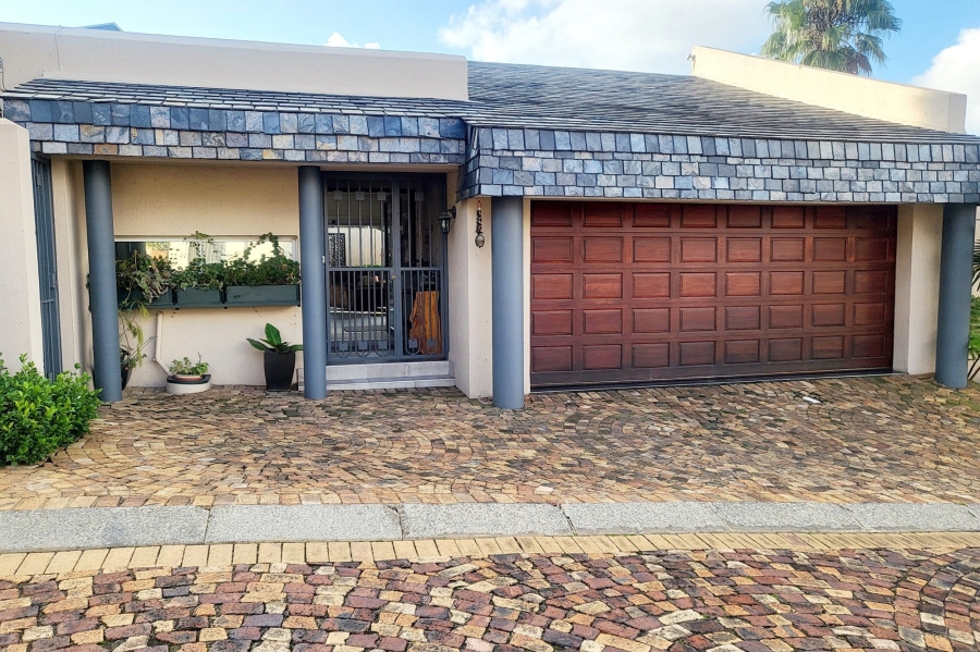 2 Bedroom Property for Sale in St Andrews Gauteng