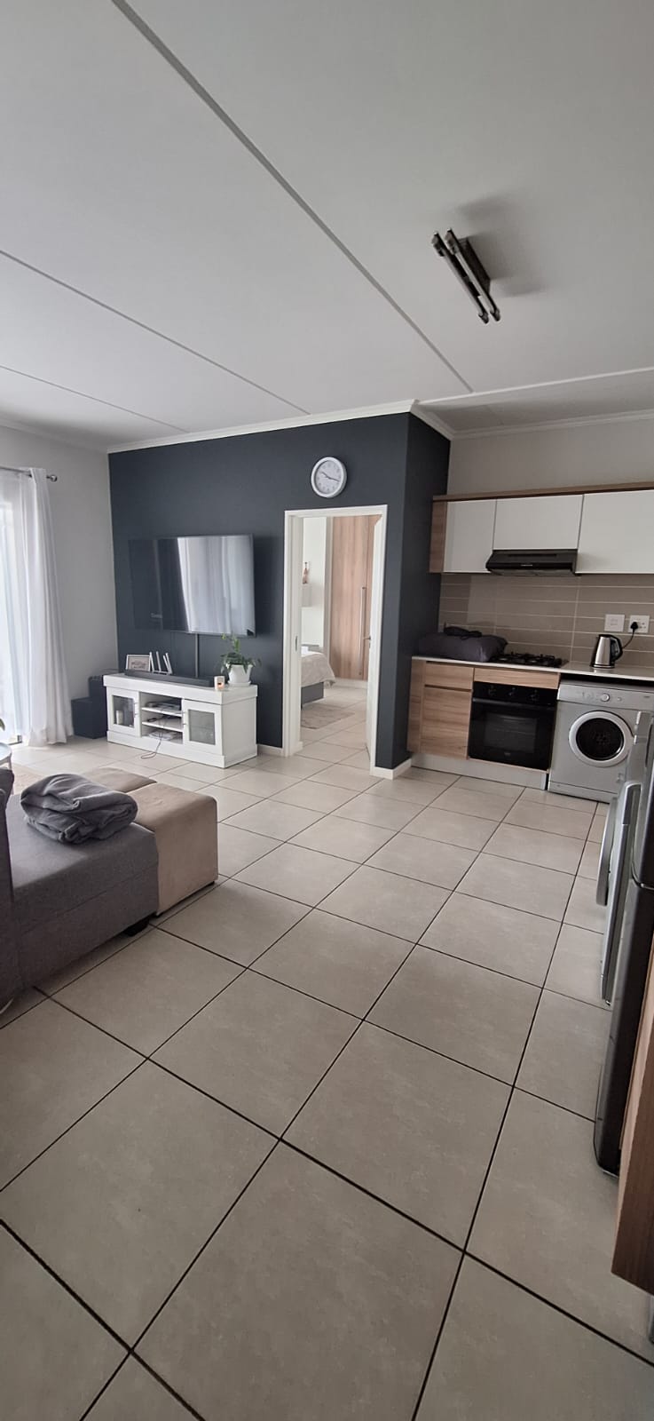 To Let 1 Bedroom Property for Rent in Greenstone Hill Gauteng