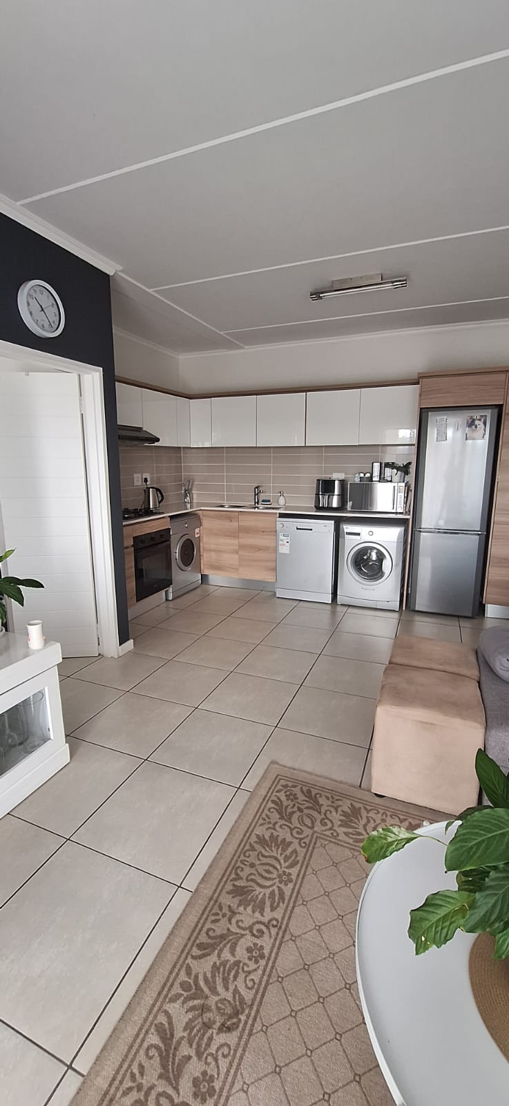 To Let 1 Bedroom Property for Rent in Greenstone Hill Gauteng