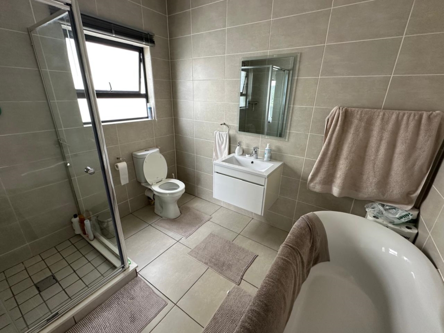 To Let 1 Bedroom Property for Rent in Greenstone Hill Gauteng