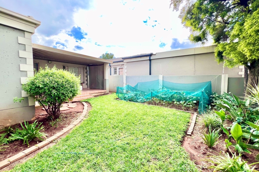 To Let 3 Bedroom Property for Rent in Noordwyk Gauteng