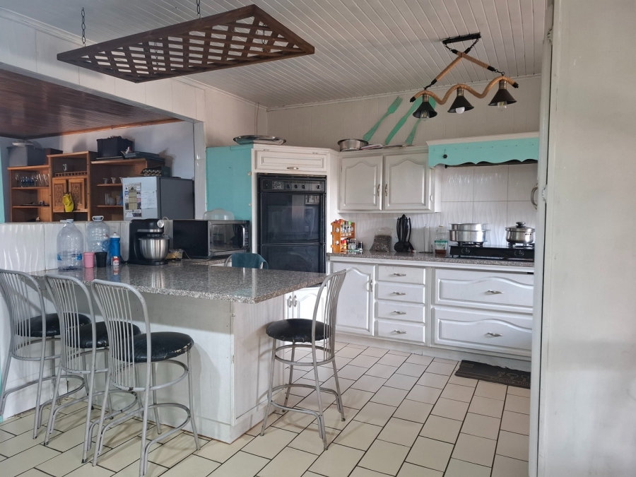 5 Bedroom Property for Sale in Mackenzie Park Gauteng