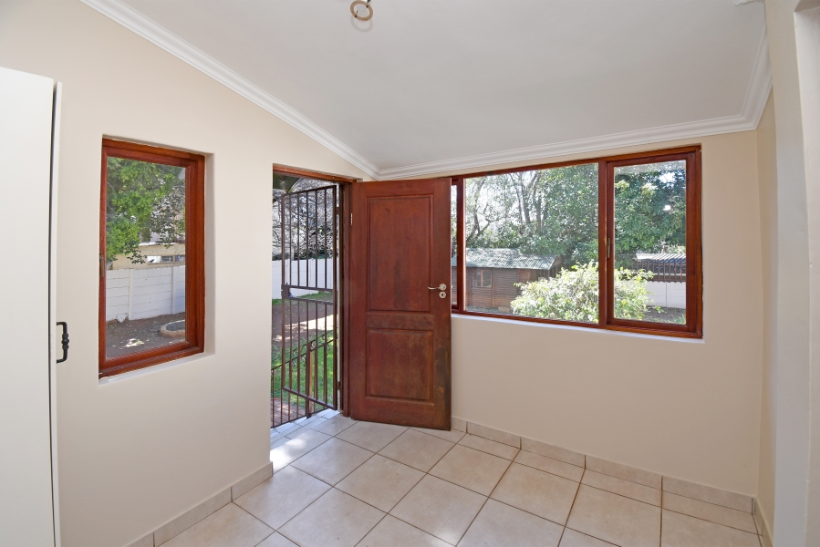 To Let 3 Bedroom Property for Rent in Greenside Gauteng