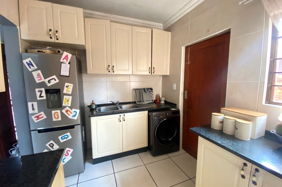 3 Bedroom Property for Sale in Noordhang Gauteng