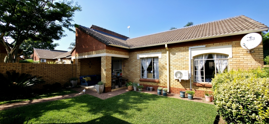 2 Bedroom Property for Sale in Equestria Gauteng