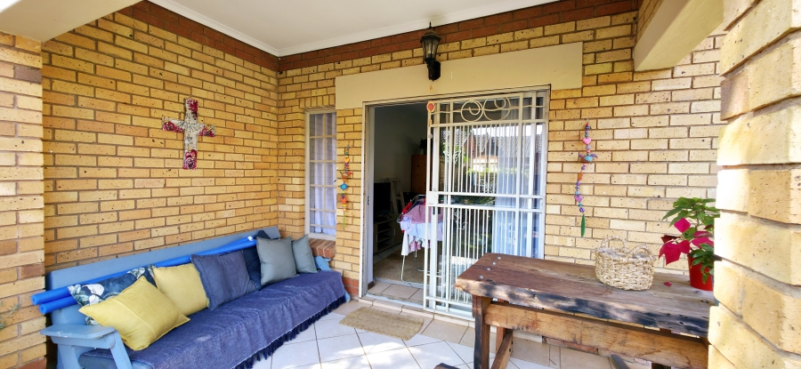 2 Bedroom Property for Sale in Equestria Gauteng