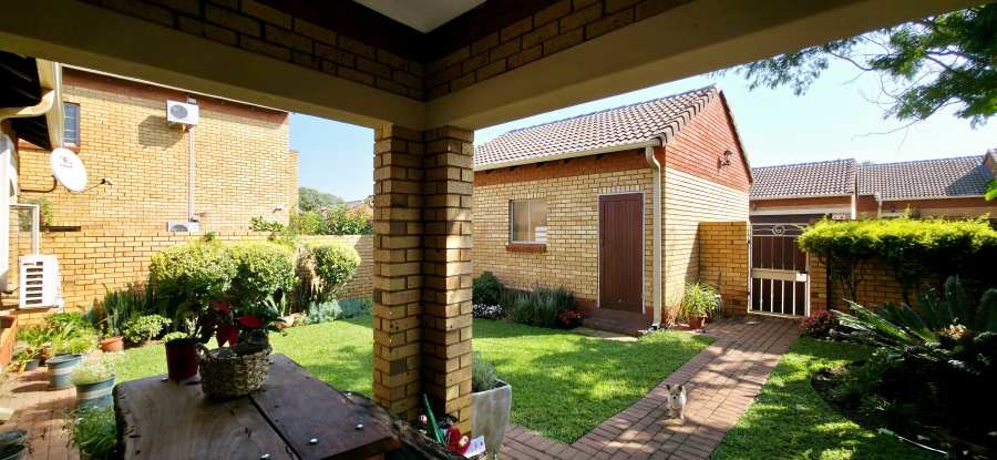 2 Bedroom Property for Sale in Equestria Gauteng