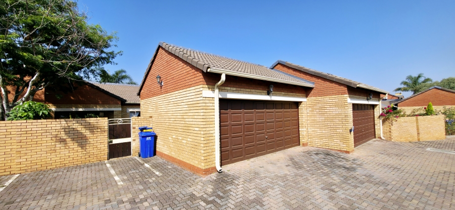 2 Bedroom Property for Sale in Equestria Gauteng