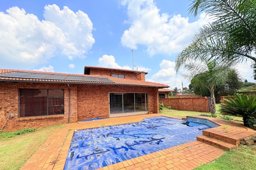 To Let 4 Bedroom Property for Rent in Ravenswood Gauteng