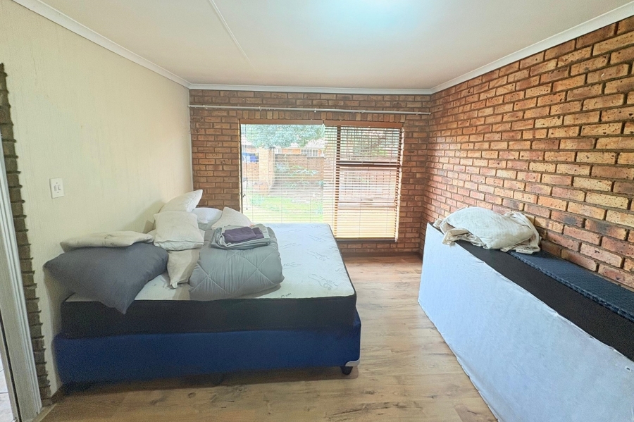 To Let 4 Bedroom Property for Rent in Ravenswood Gauteng